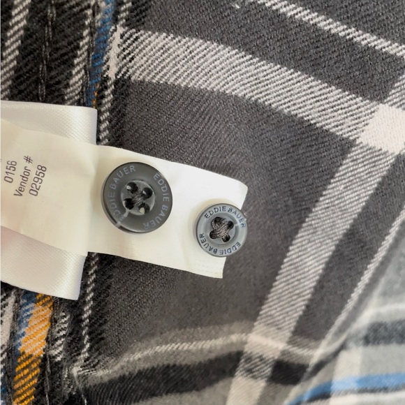 Eddie Bauer Shirt Men’s Classic Fit Long Sleeve Button Up Flannel Size L - Picture 13 of 13